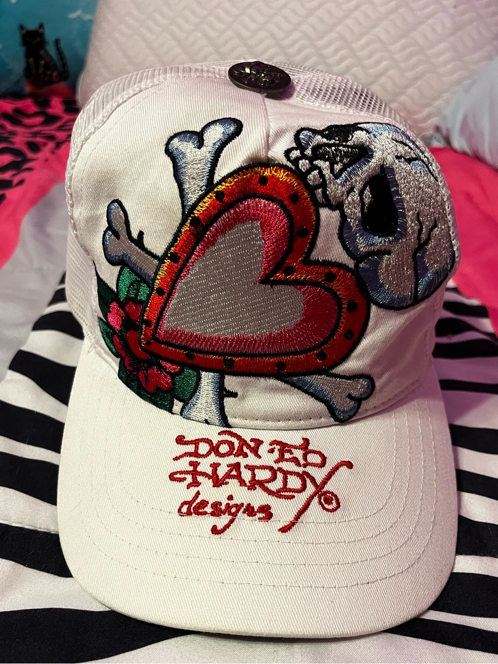Vintage Ed hardy embroidered hat
